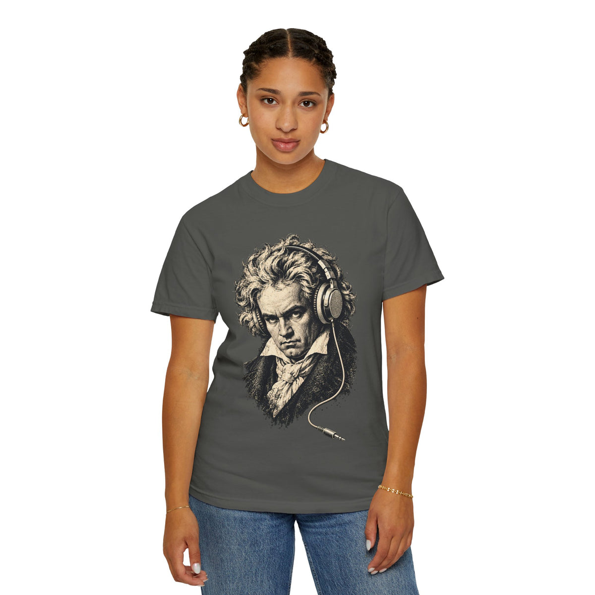 Beethoven Unplugged t-shirt: Ludwig van Beethoven portrait wearing headphones