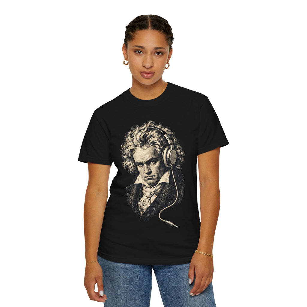 Beethoven Unplugged t-shirt: Ludwig van Beethoven portrait wearing headphones