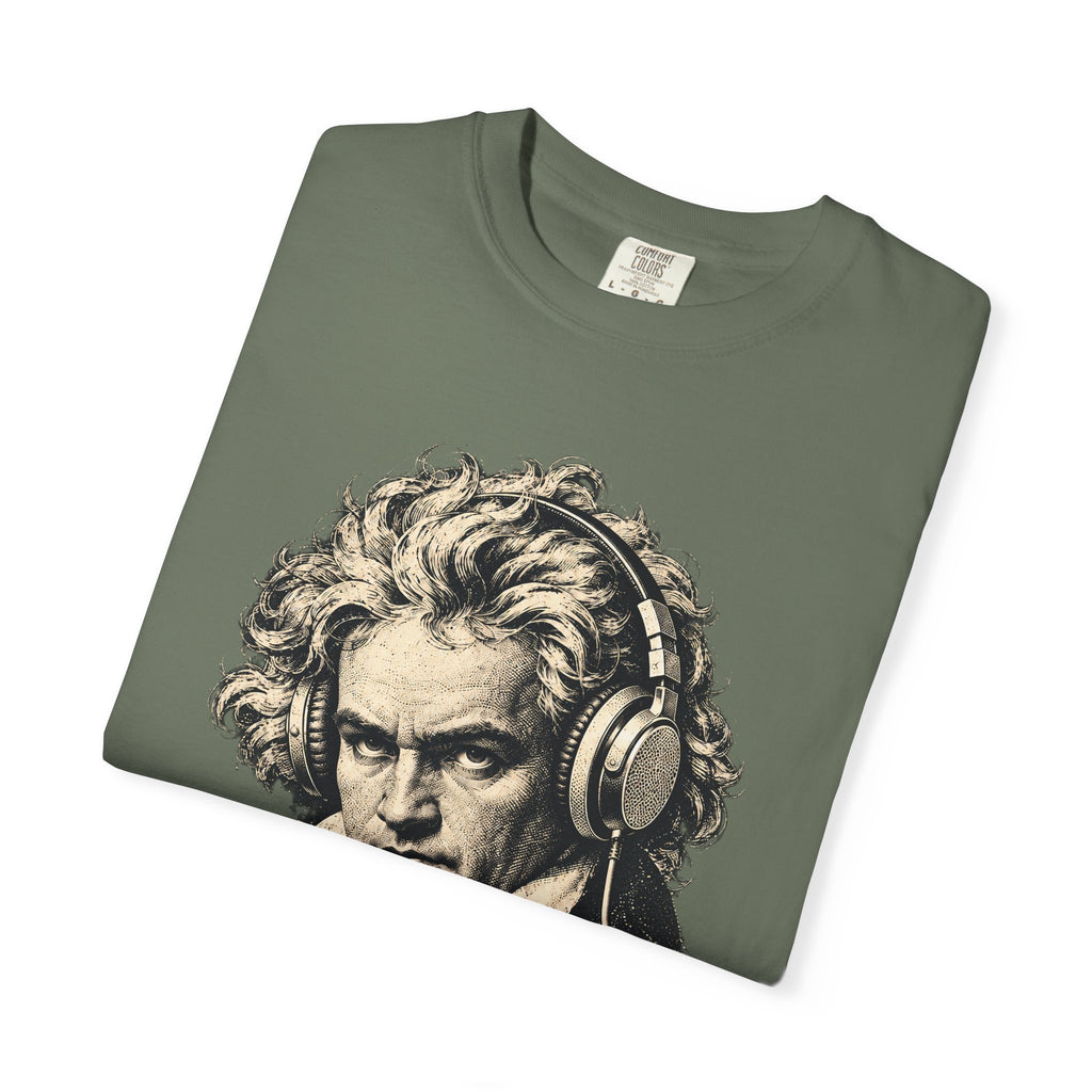 Beethoven Unplugged t-shirt: Ludwig van Beethoven portrait wearing headphones