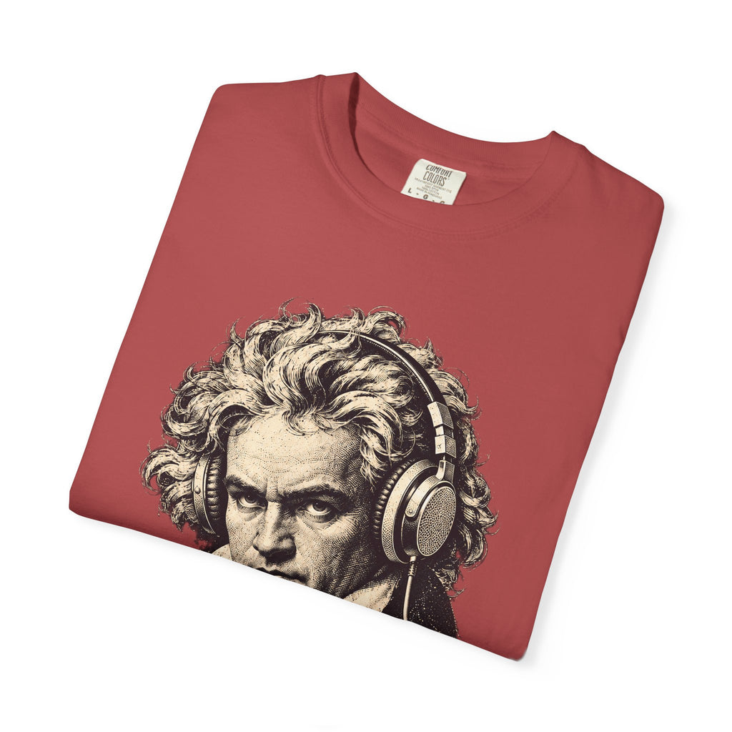 Beethoven Unplugged t-shirt: Ludwig van Beethoven portrait wearing headphones